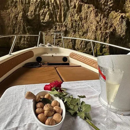 Boat Ventures 보트호텔 *
